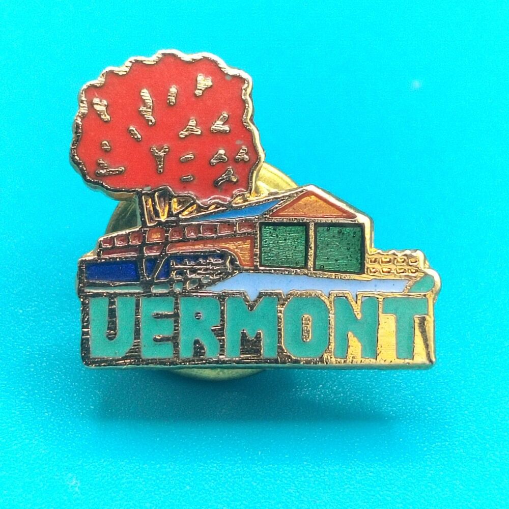 Vermont Covered Bridge Vintage Lapel Pin Gold Tone Enamel